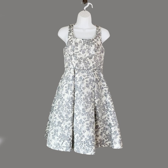 Maggie London Dress Bell Skirt with Tulle Formal Gray‎ White 2 - Picture 12 of 12